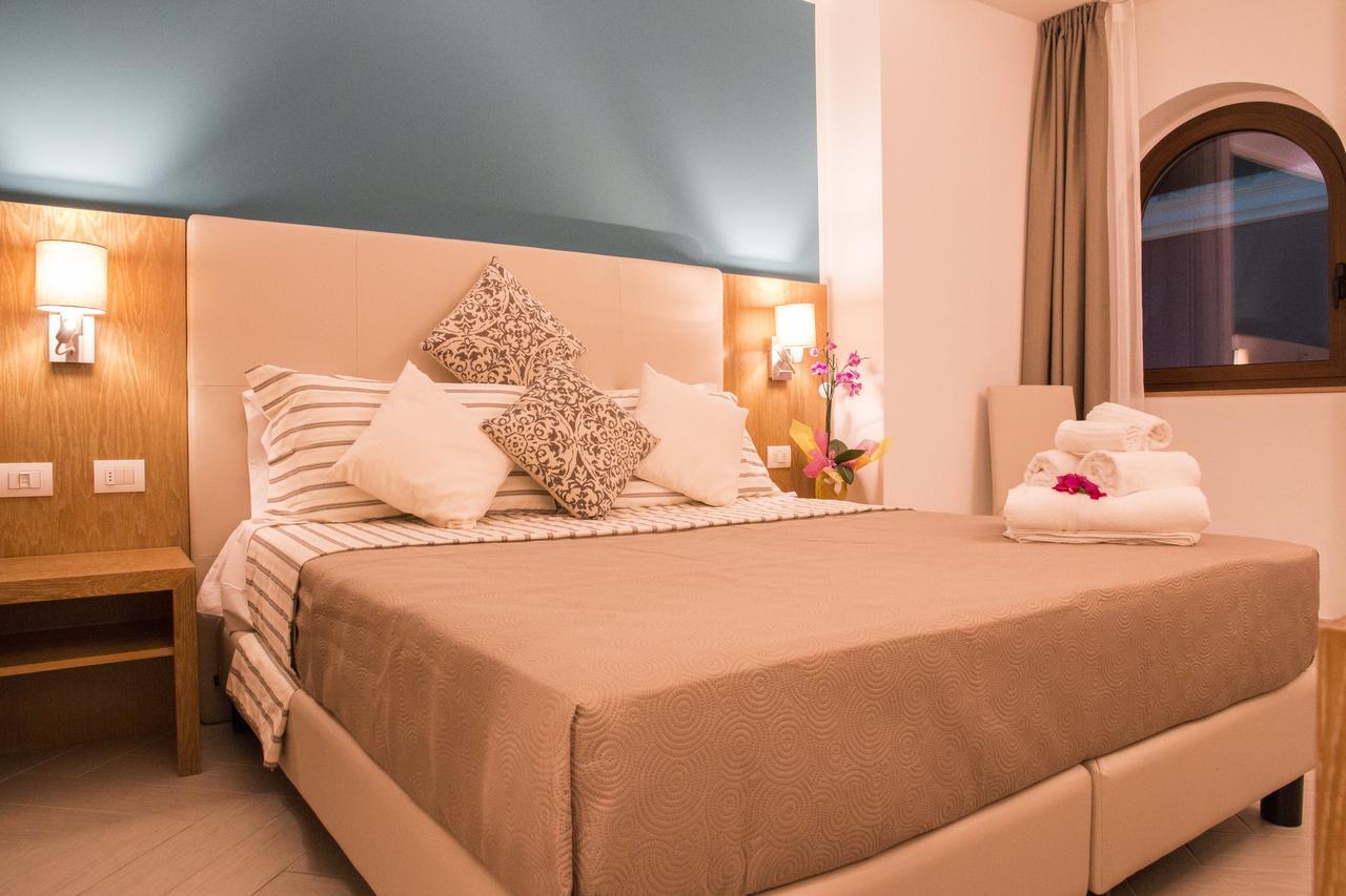Hotel Maria Golfo Aranci Extérieur photo